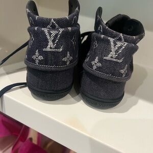 Luis Vuitton shoes